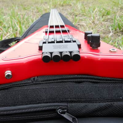 1987 Steinberger XP-2 4 String HEADLESS Bass Guitar, Active EMG's, ORIGINAL RED image 14