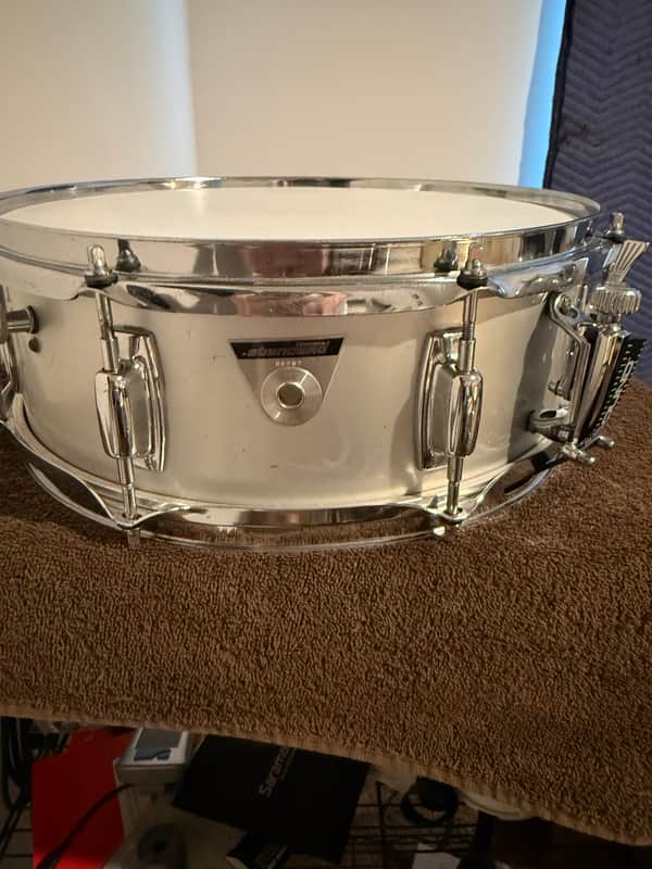 Ludwig 14x5 Standard Aluminum Snare image 1