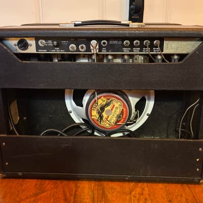 Fender Deluxe Reverb 2-Channel 22-Watt 1x12" Guitar Combo 1963 - 1967 - Black Panel image 5