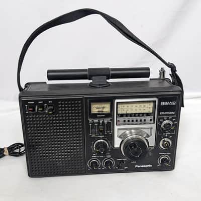 Vintage Panasonic RF-2200 8 Band Short Wave Double Superheterodyne Radio TESTED image 12