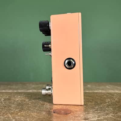 Walrus Audio Kangra Filter Fuzz 2019 - Pink image 5
