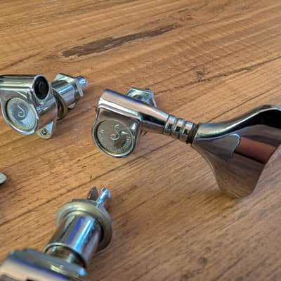 Schaller Bass Guitar Tuning Pegs Vintage Mid 1970s Nickel 2 Pegs Good 2 For Parts image 3
