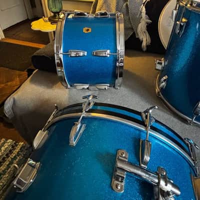 Ludwig 3 ply maple 1969 - 12,13,16,22 Blue sparkle image 12