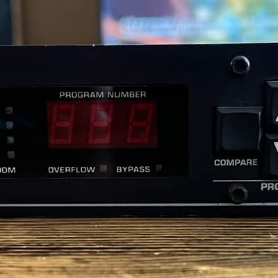 DIGITECH IPS 33B GUITAR SUPER HARMONY MACHINE SIGNAL PROCESSOR 90's - Black image 4