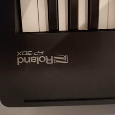 ROLAND FP- 30X 88 Key Digital Piano (great condition) image 2
