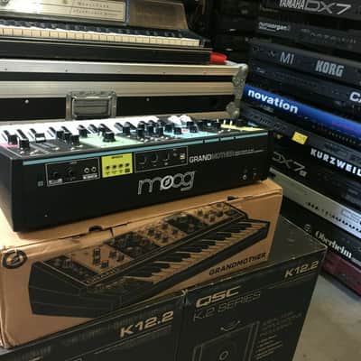 Moog Grandmother 32-Key Semi-Modular Analog Synthesizer 2025 New //ARMENS//