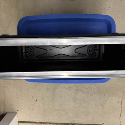 SKB 1SKB-R2S 2U Shallow Roto-Molded Rack Case with Steel Rails 2010s - Black image 2