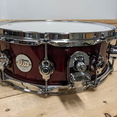 DW Design Series 14x5" Frequent Flyer snare - Red Gloss image 7
