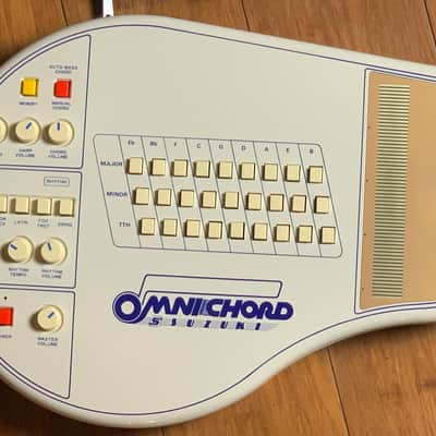 Suzuki OM-27 Omnichord with Power Adapter & Original Soft Case / Packaging 1981 - Ivory image 6