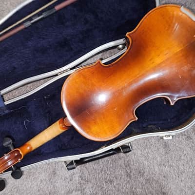 Suzuki Etude model 220 size 1/4 Violin, Japan w/ case & bow, Very Good Condition image 3