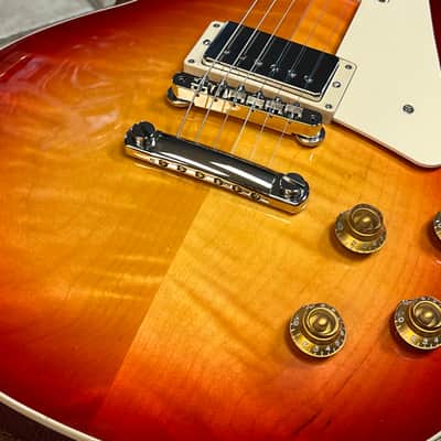 2025 Gibson USA Les Paul Standard '50s Figured Top Electric Guitar Heritage Cherry Sunburst image 6