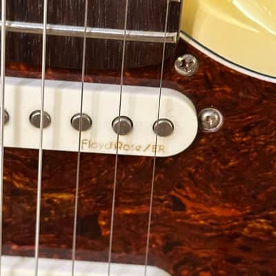 Hohner JT60 (Hollywood) 1992-1996  - Cream / Ivory Floyd Rose ER Pick Ups ( Very Rare) image 5