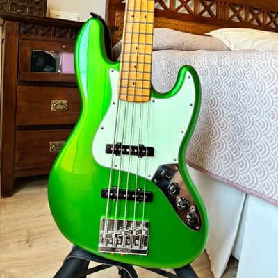 Fender Player Plus Jazz Bass V image 3