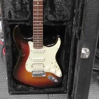Fender American Deluxe Stratocaster HSS with Rosewood Fretboard in 3-Color Sunburst (2007) image 23