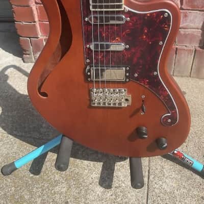 D'Angelico Bedford SH Deluxe Walnut Matte w/case image 3