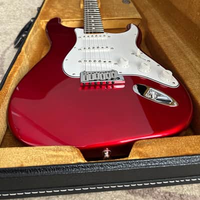 Fender W25 Custom Shop Deluxe Stratocaster 2025 - Candy Apple Red image 2