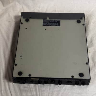 YAMAHA FX500 Simul-Effect Processor w/ power supply New internal battery image 5