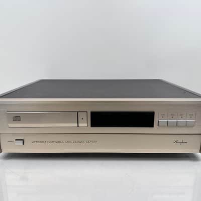 Accuphase DP-70V CD Player w/ Remote image 3