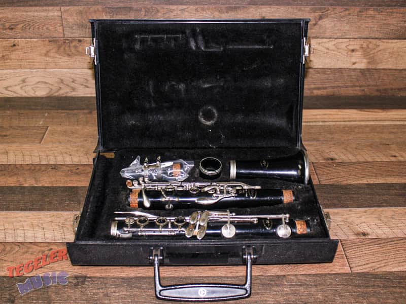 USED - Vito Reso-Tone Clarinet Plastic Body Made in USA Mouthpiece Included image 1