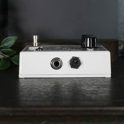 Preowned Daredevil Pedals Knuckle Duster Overdrive Pedal w/ Box image 2