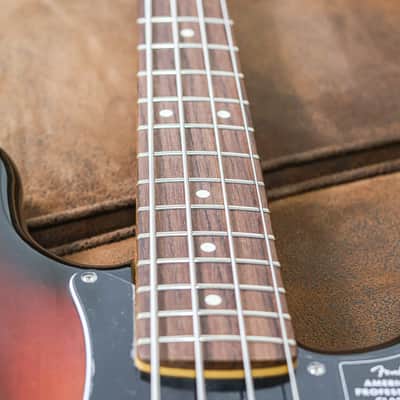 Fender American Professional Classic Precison | Sunburst image 9