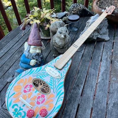 Anatolian Newt microtonal electric dulcimer - hand painted image 2