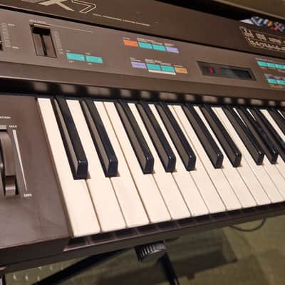Immagine Yamaha DX7 Programmable Algorithm Synthesizer 1983 - 1987 - Black - 2
