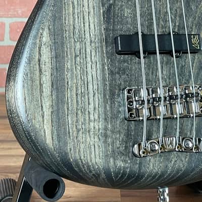 Warwick Pro Series Corvette Standard Electric Bass Guitar - Nirvana Black image 6
