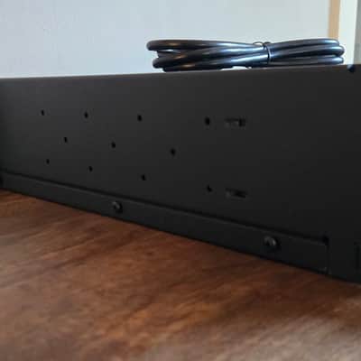 QSC CX702 2-Channel Commercial Power Amplifier image 4