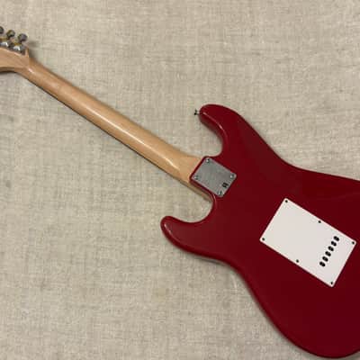 2014 Squier Bullet Stratocaster Red Rosewood Fretboard Maple Neck No Skunk Stripe / 8 Screw Pickguard image 9