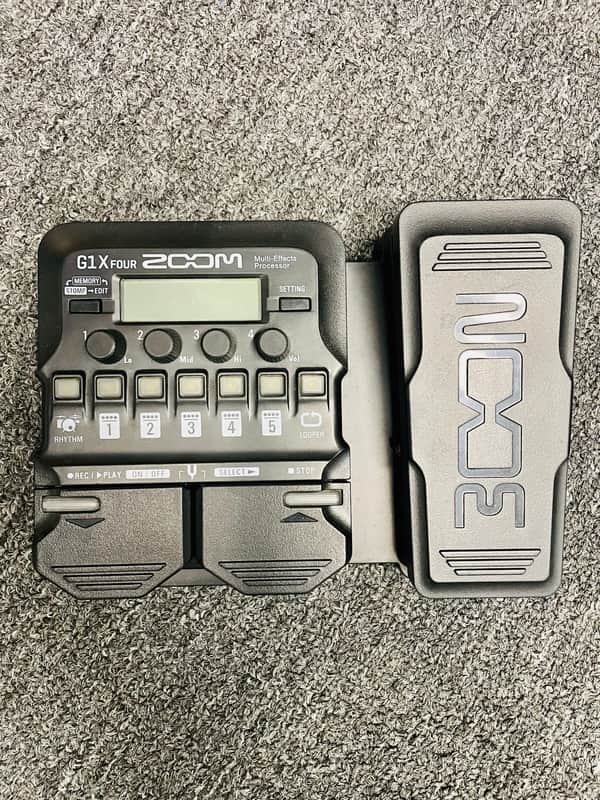 Zoom G1X Four