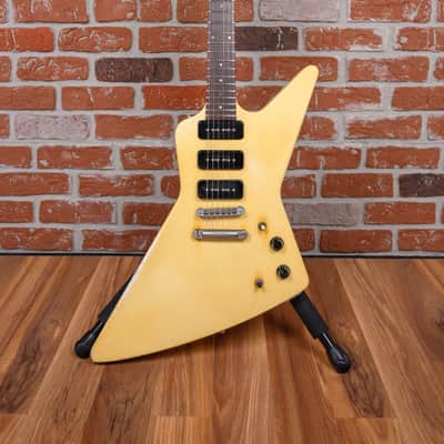 Gibson Explorer III Alpine White 1984 w/Hard Shell Case image 4