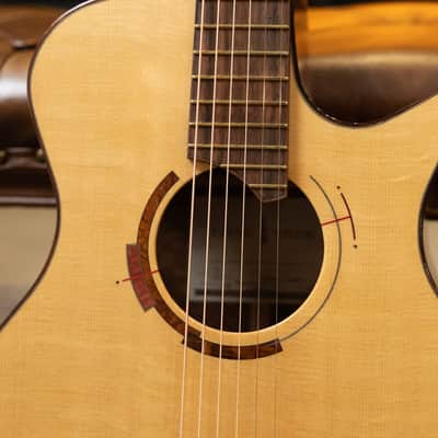 LoneTree Guitars Artist Series 12 Fret Small Jumbo image 3