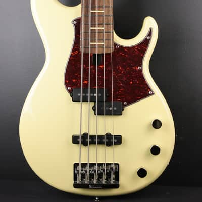Yamaha BBP35II VW Vintage White 5 String w/case Demo image 2