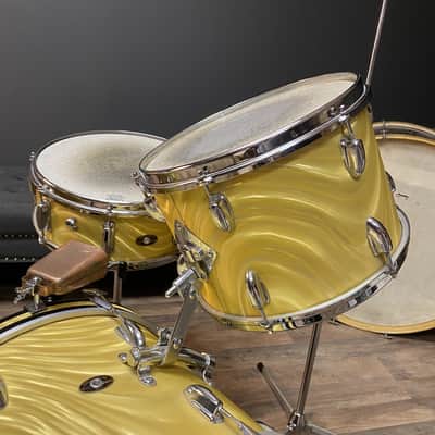 VINTAGE Slingerland Yellow Satin Flame Drum Set & Hollywood Ace 14" Snare Drum - 20/13/16/14SN image 3