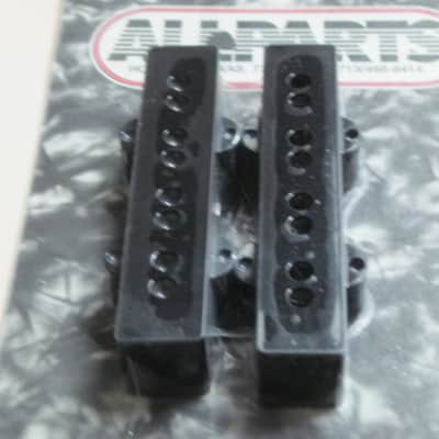 new in package A+ Allparts PC-0953-023, Pickup Cover Set for Jazz Bass / J Bass (2 piececs) Black, plastic (from 2020s) screws are NOT included- but they're availabe for sale upon request image 6