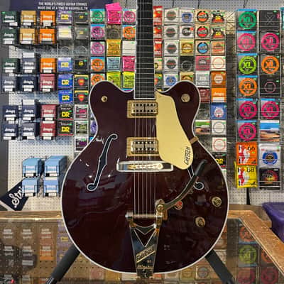 Gretsch G6122TG Players Edition Country Gentleman Hollow Body with Bigsby  - Walnut Stain image 1