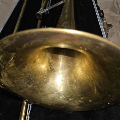 Holton Collegiate Trombone, with case & mouthpiece, USA. Very good condition image 13