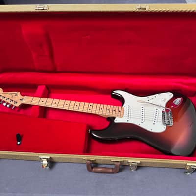 Fender FSR Special Edition Standard Stratocaster with Maple Fretboard 2011 - Copper Metallic Burst image 2