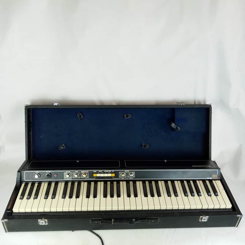 Roland EP-30 61-Key Electronic Piano Vintage 70s Hard Case Keyboard Touch-Sens. image 1