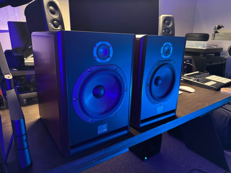 Focal Solo6 Be Powered Studio Monitor (Pair) 2010s - Gray image 1