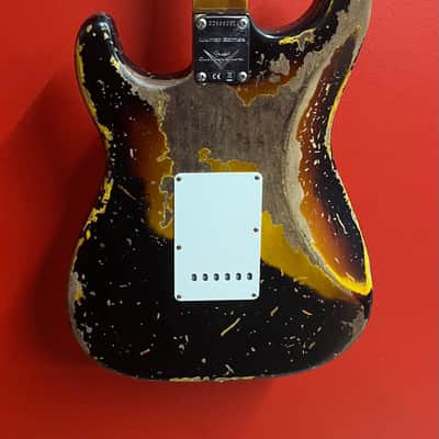 Fender Custom Shop Limited Roasted 1961 Stratocaster Super Heavy Relic Aged Black Over 3 Color Sunburst 2022 image 4