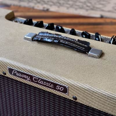 Peavey Classic 50 212 w/ EFX image 2