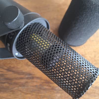 Shure SM7B Cardioid Dynamic Microphone image 5