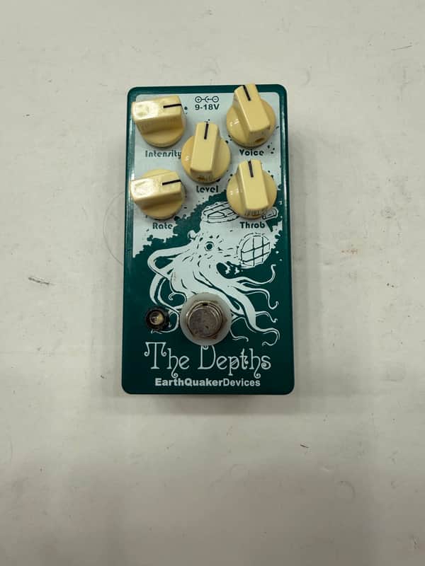 EarthQuaker Devices The Depths