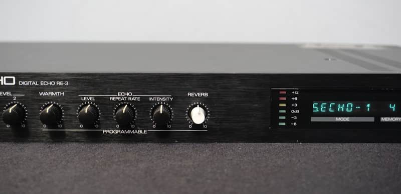 Roland RE-3 Space Echo / Digital Echo 1U Rack Mount Effects | Reverb