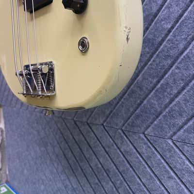 Kay Starter Series Bass Vintage White Cream Short Scale image 8