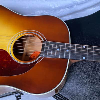 NEW! Gibson Custom Shop J-45 Koa Carpathian Spruce Acoustic-Electric Guitar - Honeyburst - Authorized Dealer - 4.4lbs - G06401 image 2