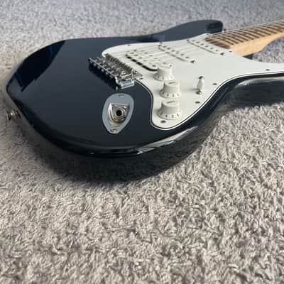 Fender Standard Stratocaster 2007 MIM HSS Black Maple Fretboard Strat Guitar image 4