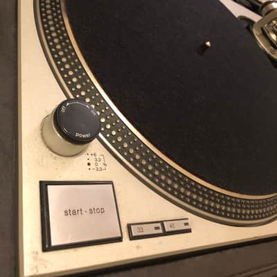 Technics SL-1200 MK2 1979 Silver image 7